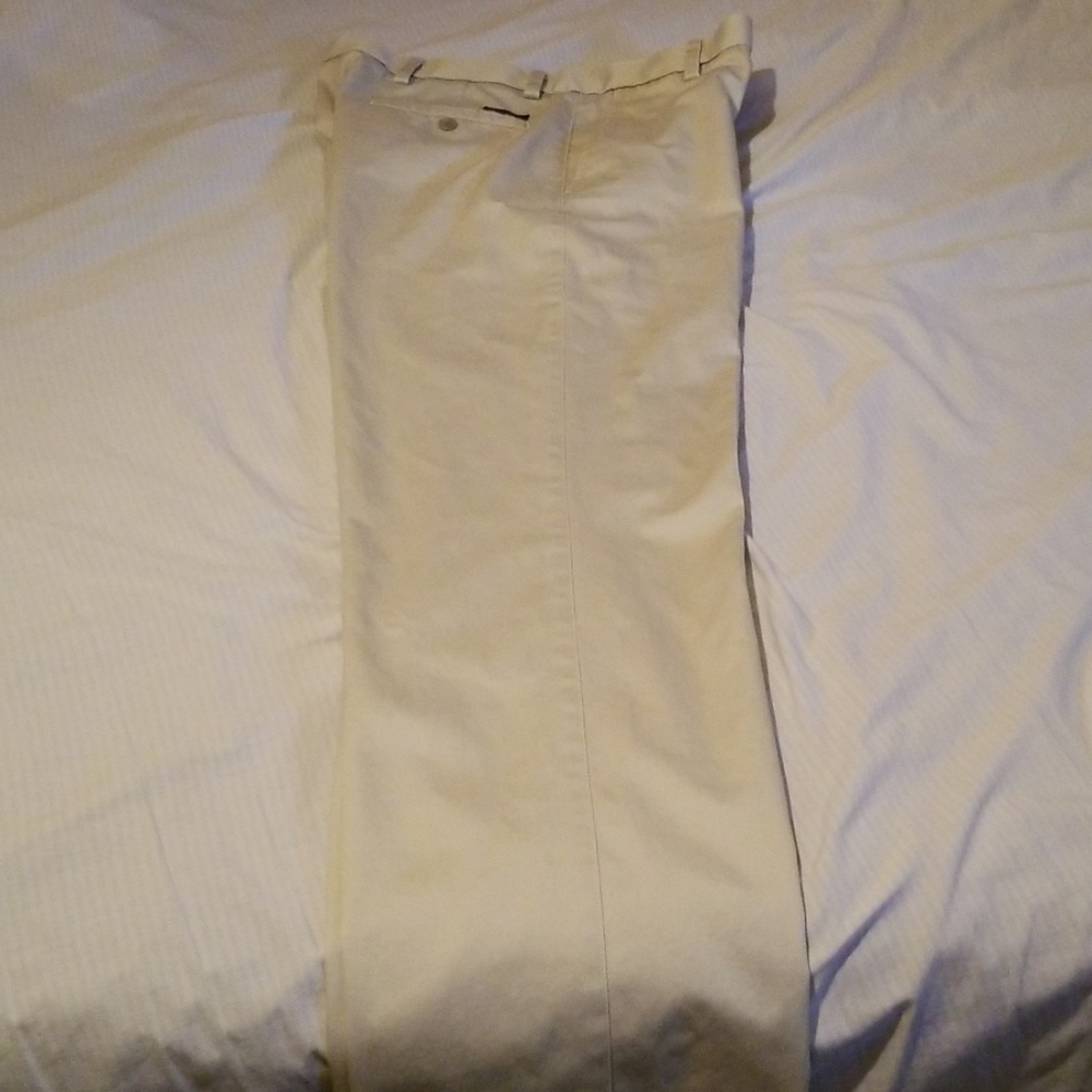 Dockers - Picture 2 of 5